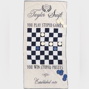 New Taylor Swift Lover Checker Game Towel w/ Game Pieces And Bag *Sealed*